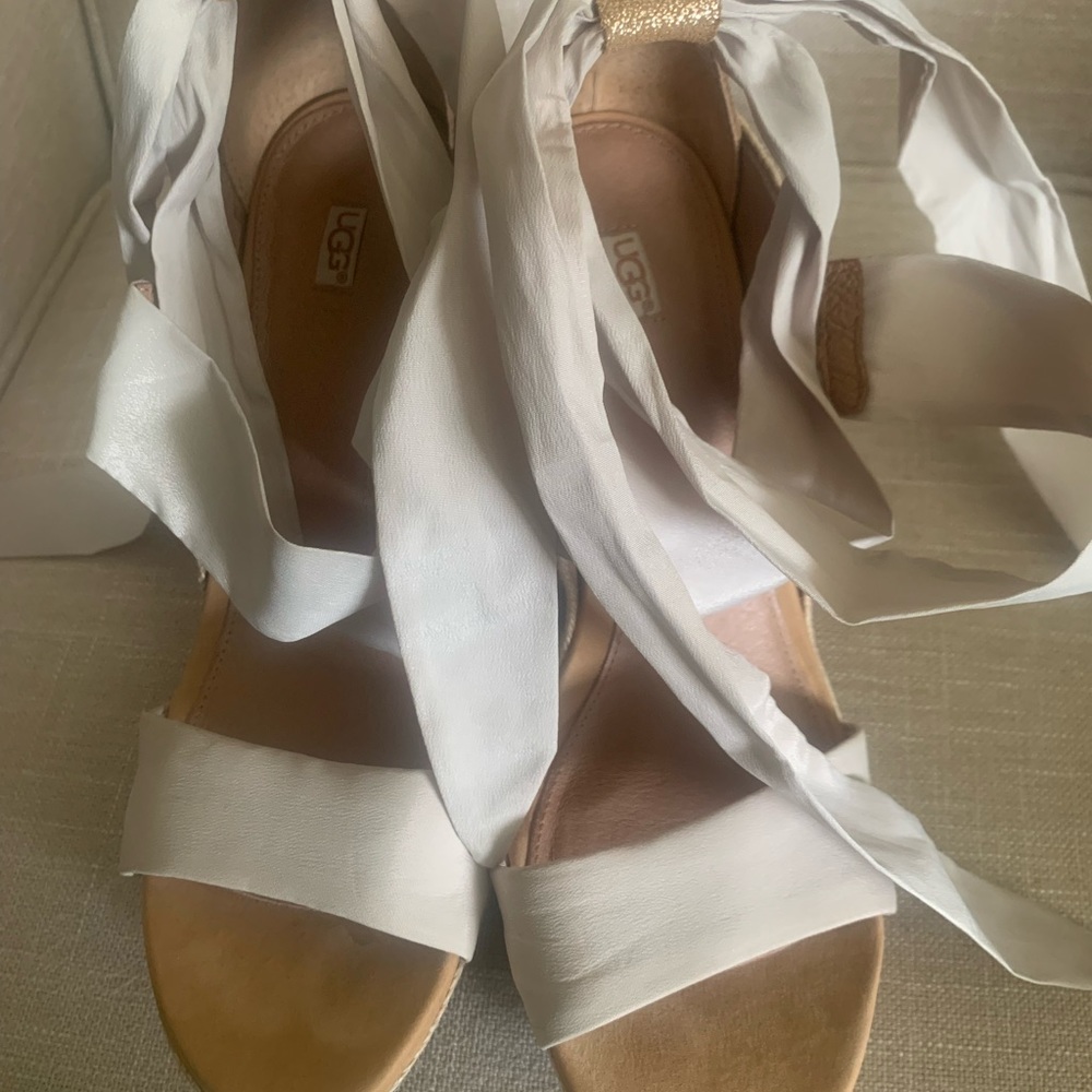 UGG  Spadrile wedged sandals. Size 9. Beige/Champagne color
